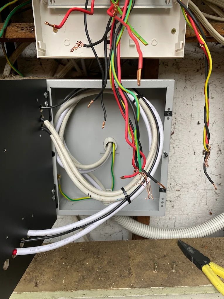 Emergency Electricity Fixing