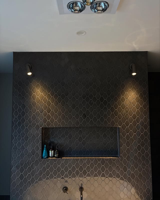 Bathroom Light Fitting